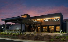 Courtyard By Marriott Memphis Airport